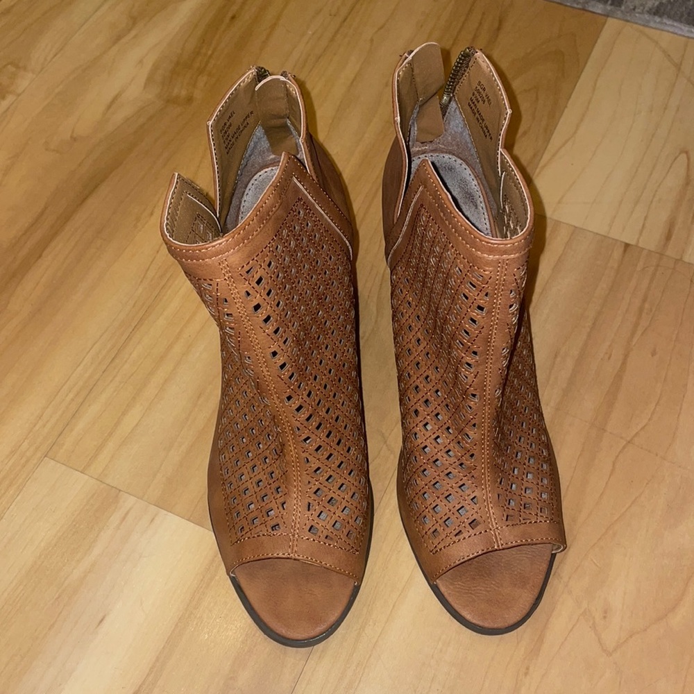 Sugar Heeled Booties size 9 1/2 M